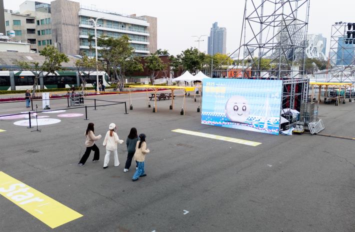 民眾憑活動官方LINE兌換體驗券，即可挑戰「123湯圓外星人」遊戲。