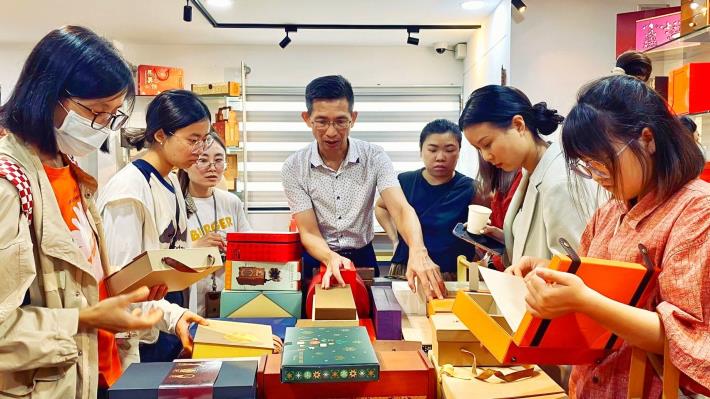 大港經典升級提案競賽不只比拚創意，更結合主題培訓課程與實務跨界交流活動，助力設計團隊與品牌共創雙贏。