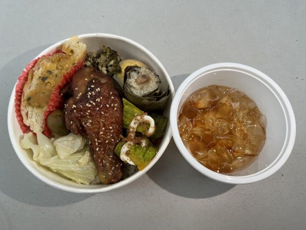 圖說五：部落風味餐選用在地食材入菜，完美呈現山林飲食文化的創意及特色。