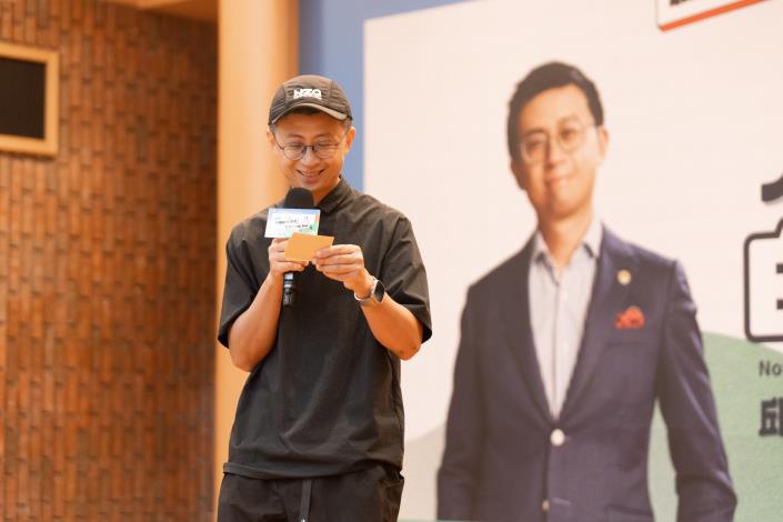 學員在講座尾聲踴躍提問，呱吉也針對問題分享如何談判薪資及職場心法。