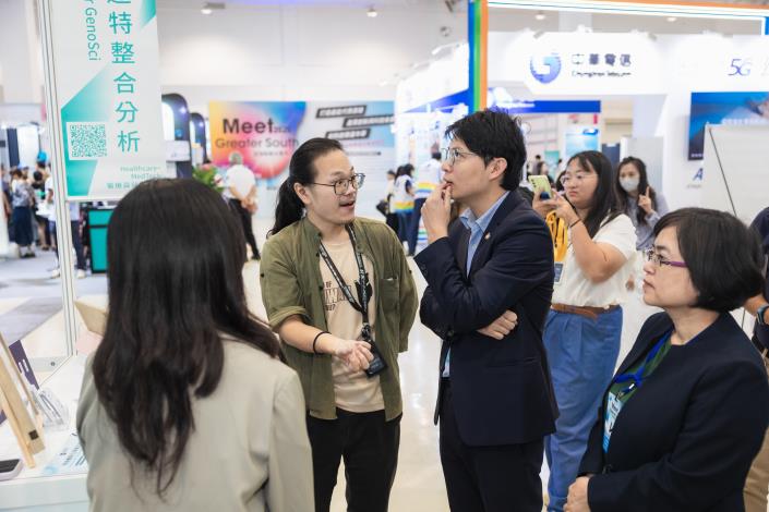 圖3. 「艾達特整合分析」致力開發研究與應用需求整合服務，提供農漁牧環境監測及種源選殖的一站式解決方案，推動產業升級。