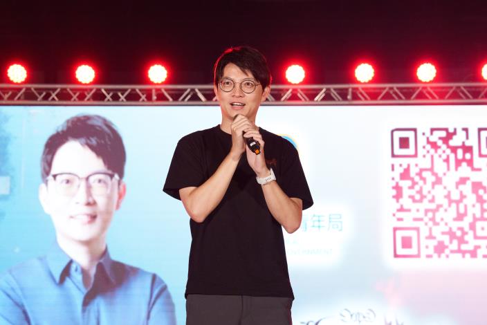 一、高雄市青年局長林楷軒於活動現場致詞，肯定活動規模並期勉青年持續展現創意與活力。