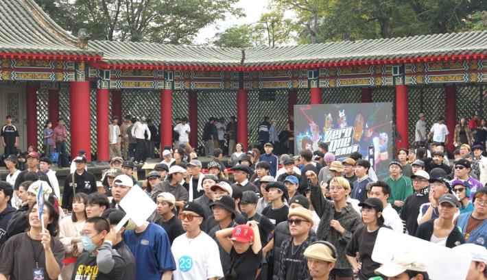 「過癮ZeroOne國際街舞賽事」於高雄左營孔廟登場，吸引近千名國內外舞者齊聚競技，展現街舞文化蓬勃能量。（主辦單位提供）