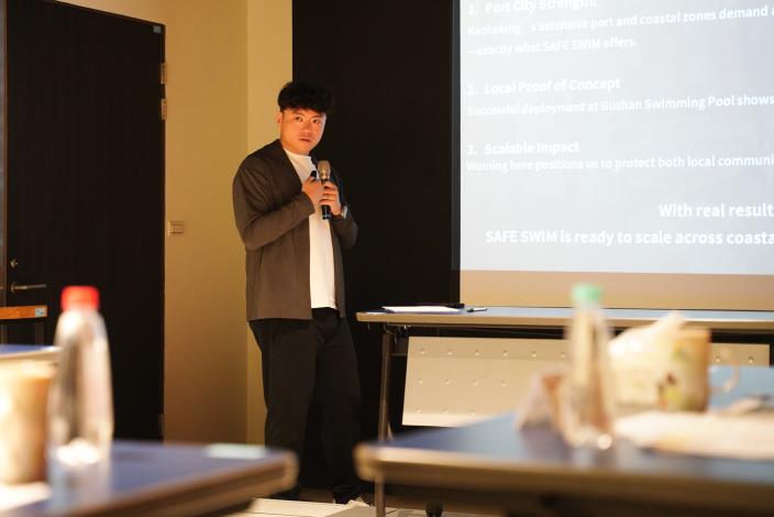 圖2：參賽團隊透過創新商業模式回應永續議題，並以實際行動呼應城市淨零轉型目標，展現企業社會責任與商業發展並行的可能性。(圖為2025年決賽評選照)