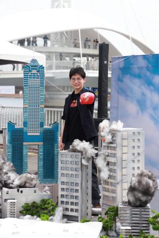 圖說2.「大港青年防衛隊」活動焦點「特攝微縮城市」廣受好評，青年局近期將規劃移至高捷中央公園站展出，讓特色作品走入公眾通勤場域展延熱度。