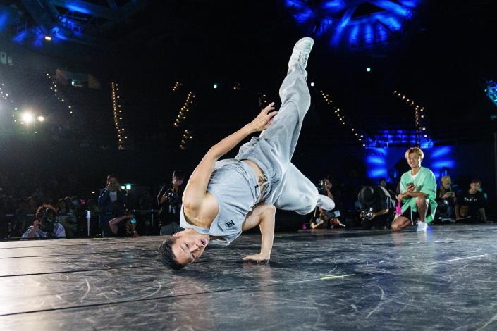 圖5.今年首次新增「Breaking Battle」競賽項目，由林景吾(小G)獲得冠軍，晉級下周運發局舉辦的國際霹靂舞大賽種子選手。