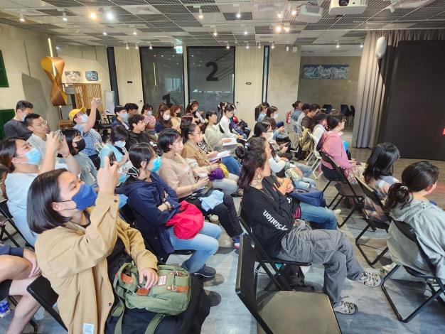 如何做好直播-直播活動設計、企劃與變現/學員認真記錄