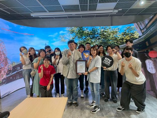 LINE_ALBUM_88高師大參訪_251030_1 (8)