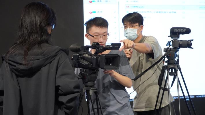 樹德電競系參訪 (2).JPG