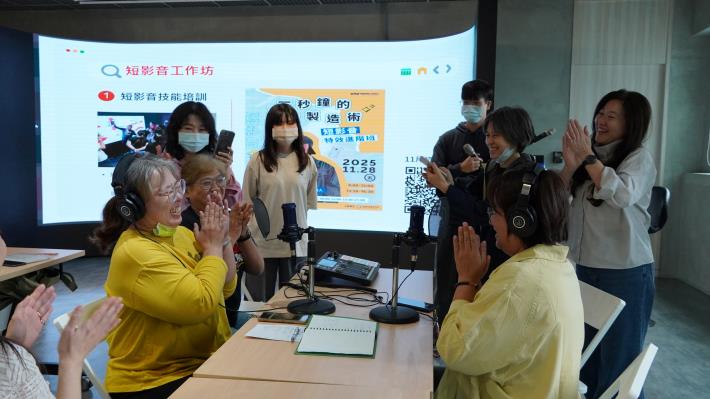 正修跨領域藝術碩士班參訪 (2).JPG