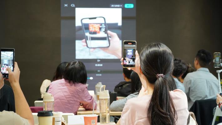 【短影音特效進階班】一秒鐘的奇蹟製造術 (6).JPG