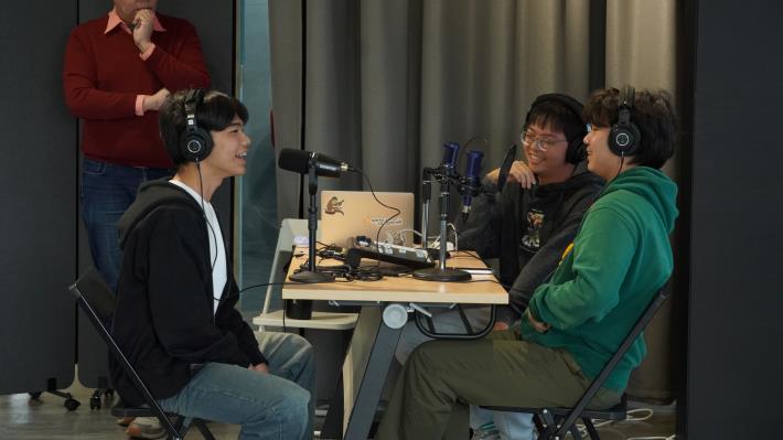 高師大附中師生參訪 (4).JPG