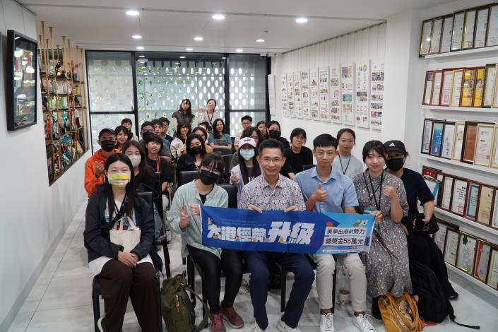 實務跨界交流參訪｜仲威文化創意有限公司 (6)